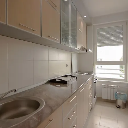 فندق Belville Bel Lux بلغراد